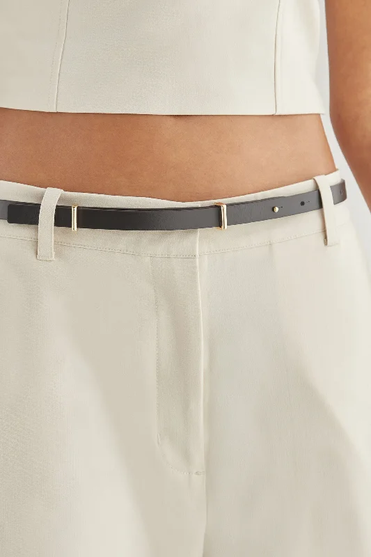 THIN BELT WITH WIDE BUCKLE