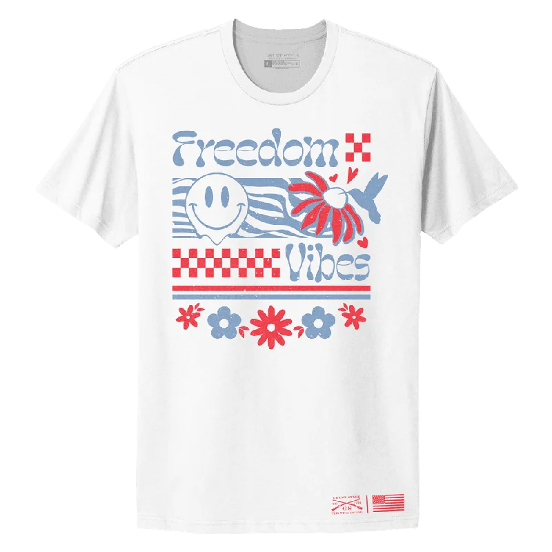 Women's Freedom Vibes Boyfriend Fit T-Shirt - White